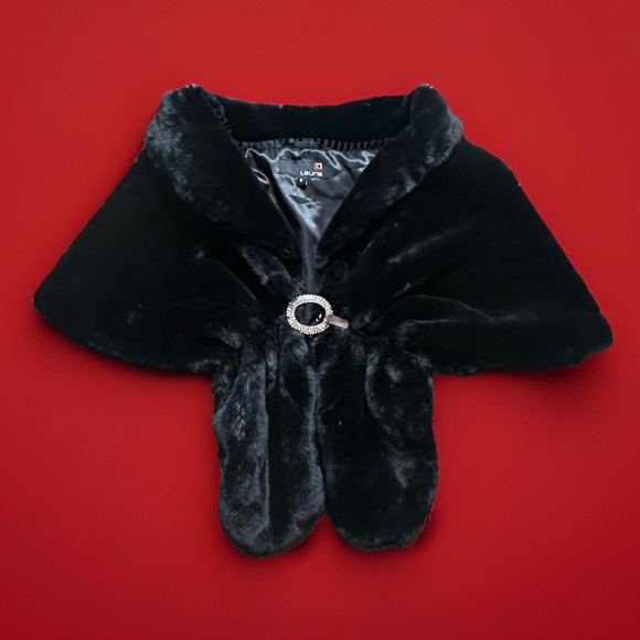Luxury Laura Size 0 Shawl Fur satin lined black with rhinestone buckle sissy cd - Picture 2 of 4